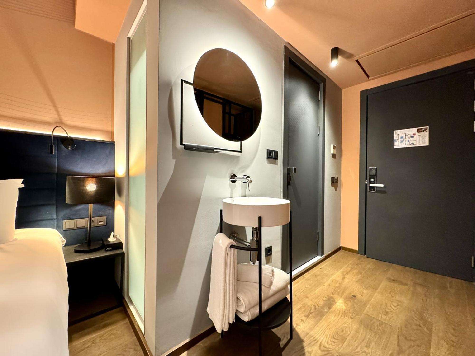 Tbilisi Edition - Design Hotel & Private Spa Exterior foto